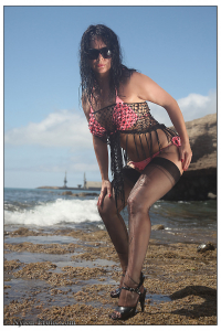 Queen-Gina_02