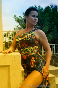 Queen-Gina02